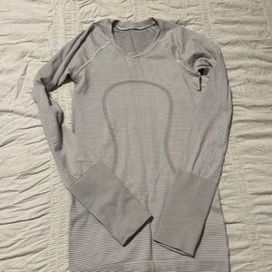 Lululemon regular length swiftly. Long sleeve. Size 2. Worn once.